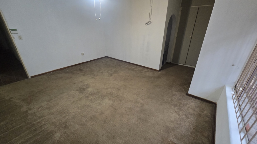 3 Bedroom Property for Sale in Geelhoutpark North West